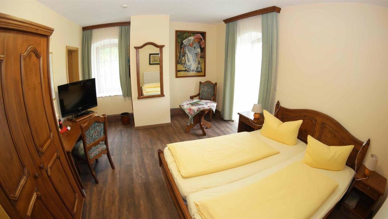 Hotel Und Restaurant Rittergut Kreipitzsch Наумбург Экстерьер фото