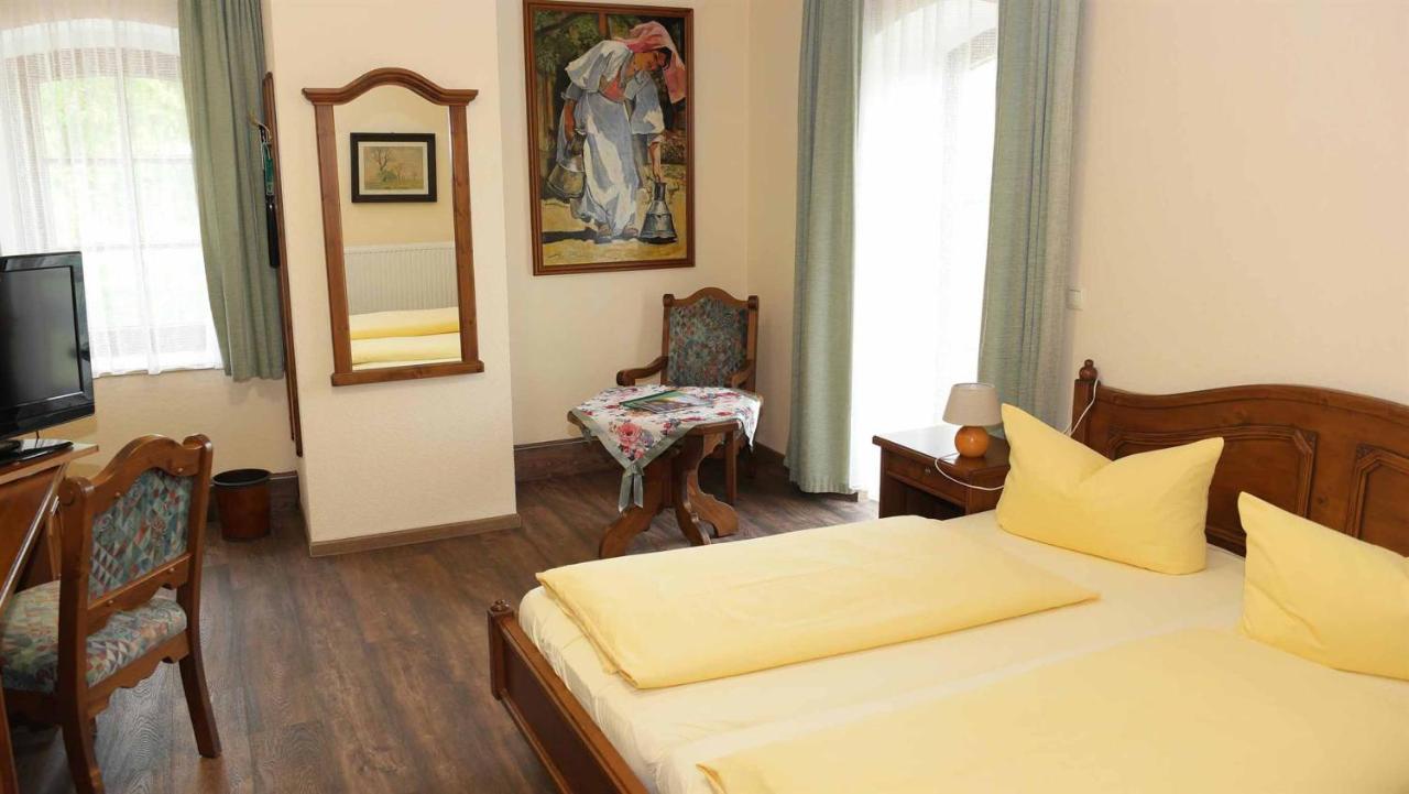 Hotel Und Restaurant Rittergut Kreipitzsch Наумбург Экстерьер фото